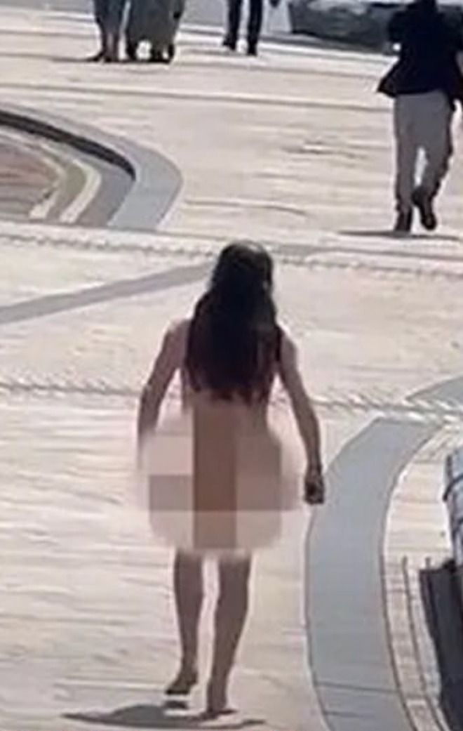 Tin sốc: Nữ hoàng phim teen lộ video trong bồn tắm, mang thai với “ông trùm” khi mới 13 tuổi?- Ảnh 7.