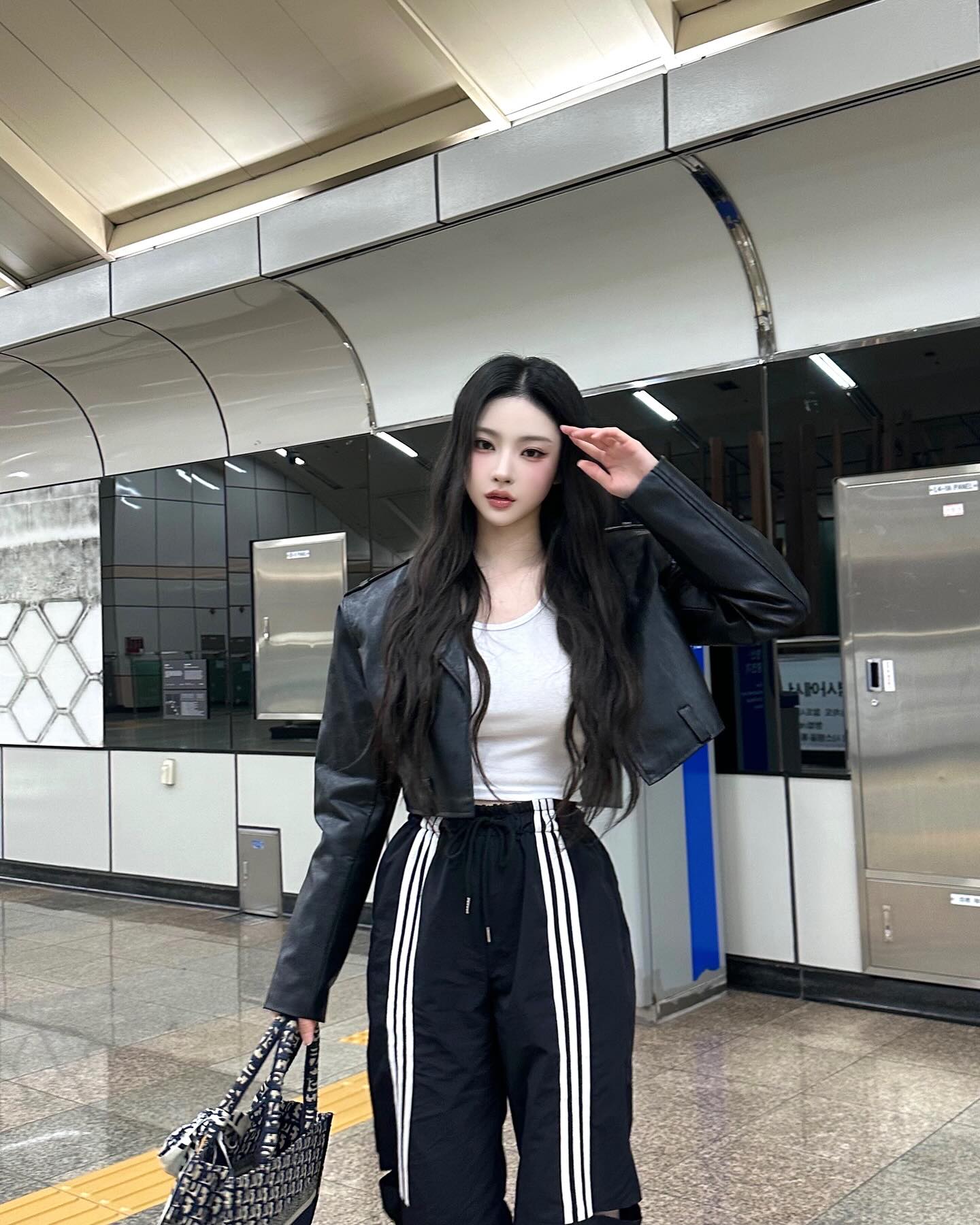 Một hot girl mạng lộ video mặt thật, netizen khuyên dừng ngay việc chỉnh sửa- Ảnh 16.