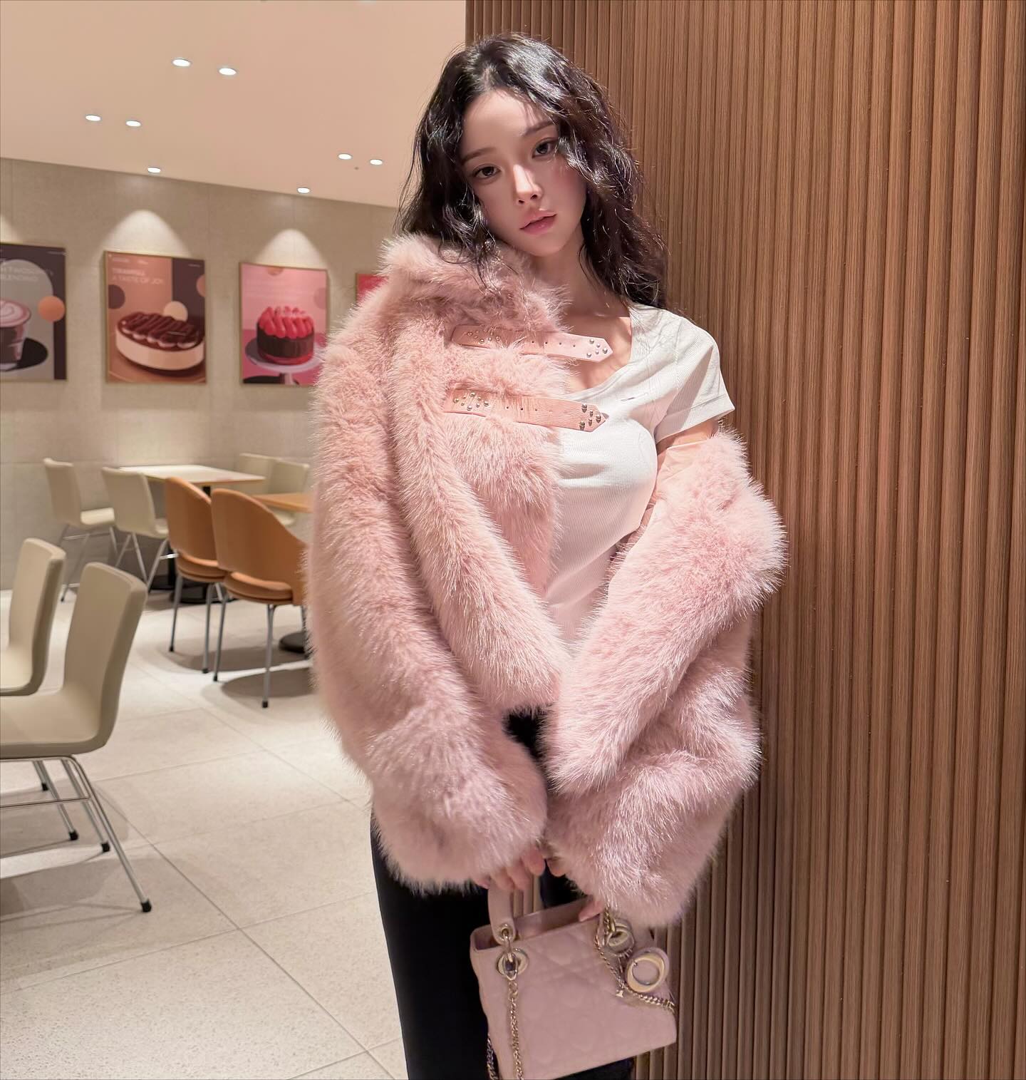 Một hot girl mạng lộ video mặt thật, netizen khuyên dừng ngay việc chỉnh sửa- Ảnh 13.