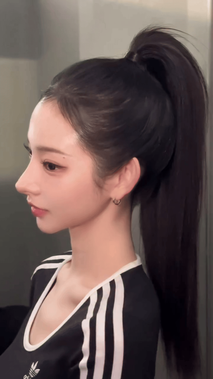 Một hot girl mạng lộ video mặt thật, netizen khuyên dừng ngay việc chỉnh sửa- Ảnh 1.