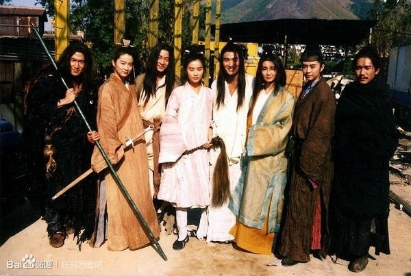 Drama sốc nhất showbiz lúc này: 16 người trong 1 đoàn phim bị bắt vì Drama sốc nhất showbiz lúc này: 16 người trong 1 đoàn phim bị bắt vì