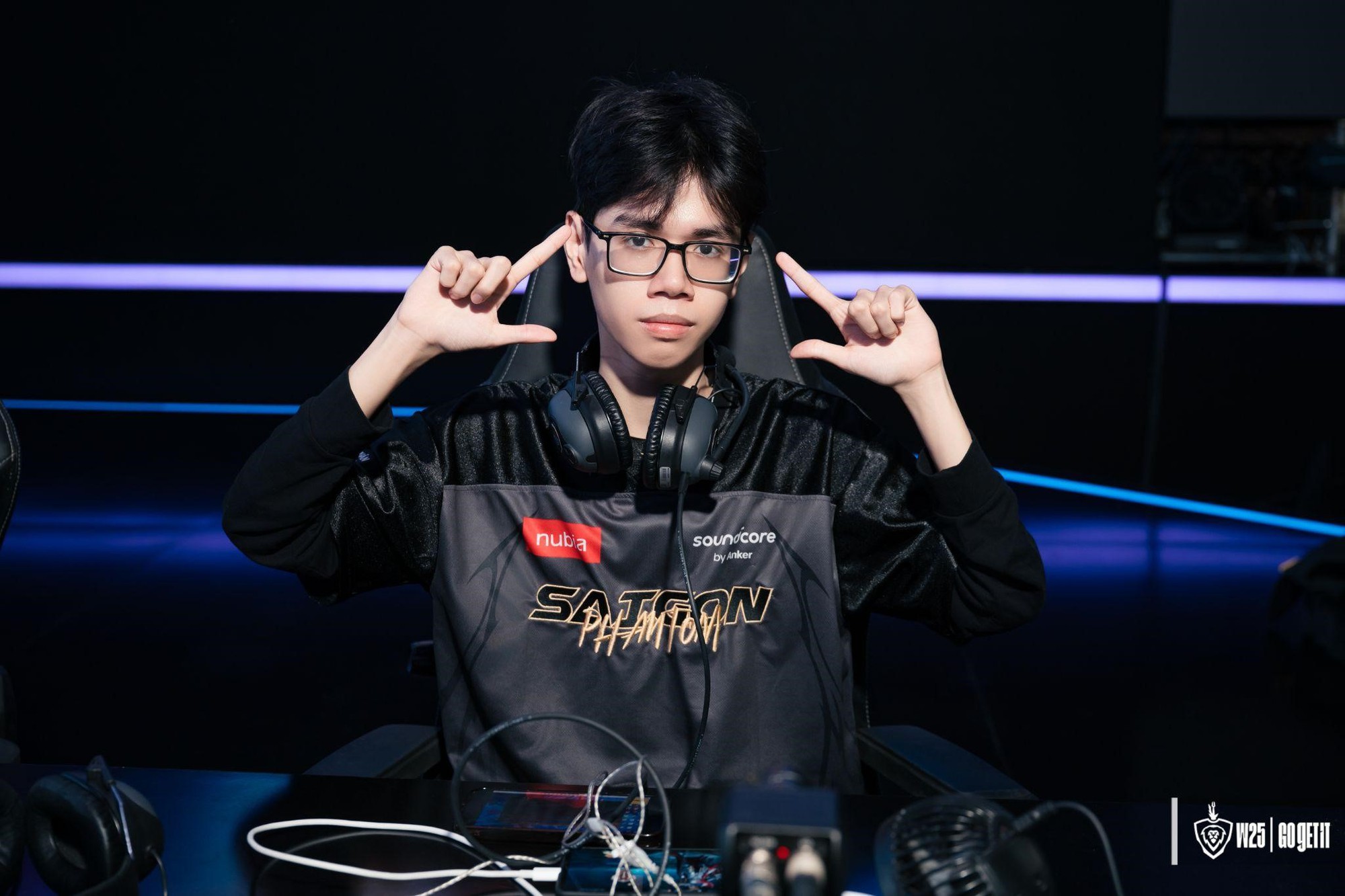 4 năm chờ đợi, FPT Flash cuối cùng cũng đã có được chiếc cúp vô địch ĐTDV- Ảnh 5. 4 năm chờ đợi, FPT Flash cuối cùng cũng đã có được chiếc cúp vô địch ĐTDV- Ảnh 5.