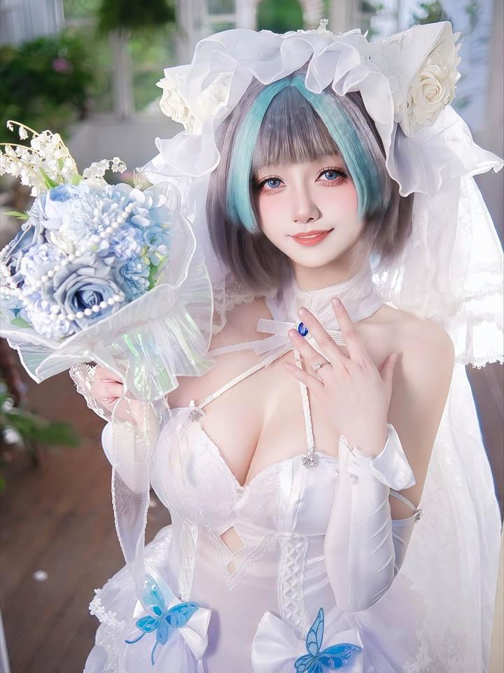 Diện váy cô dâu ngọt ngào, nữ coser lại khiến fan “bùng nổ thị giác”- Ảnh 5.