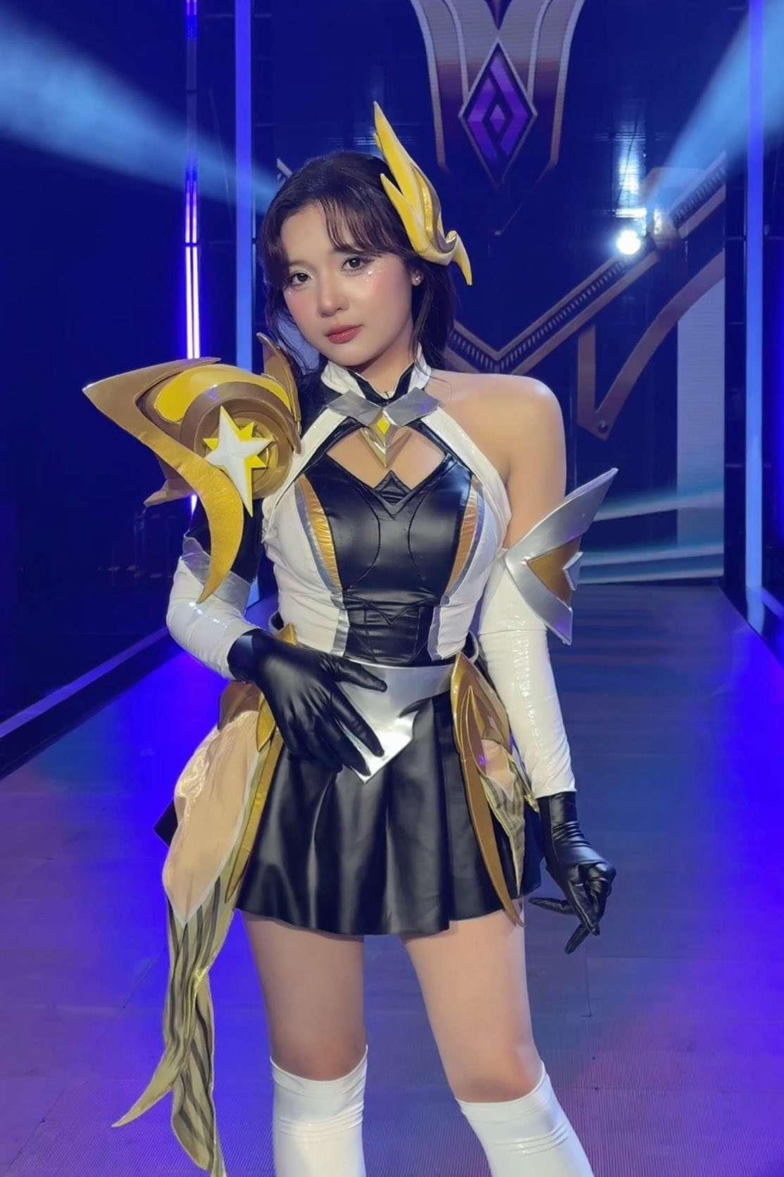 MC Phương Thảo khiến fan trầm trồ với màn trở lại sân khấu ĐTDV mùa Đông 2025- Ảnh 3.