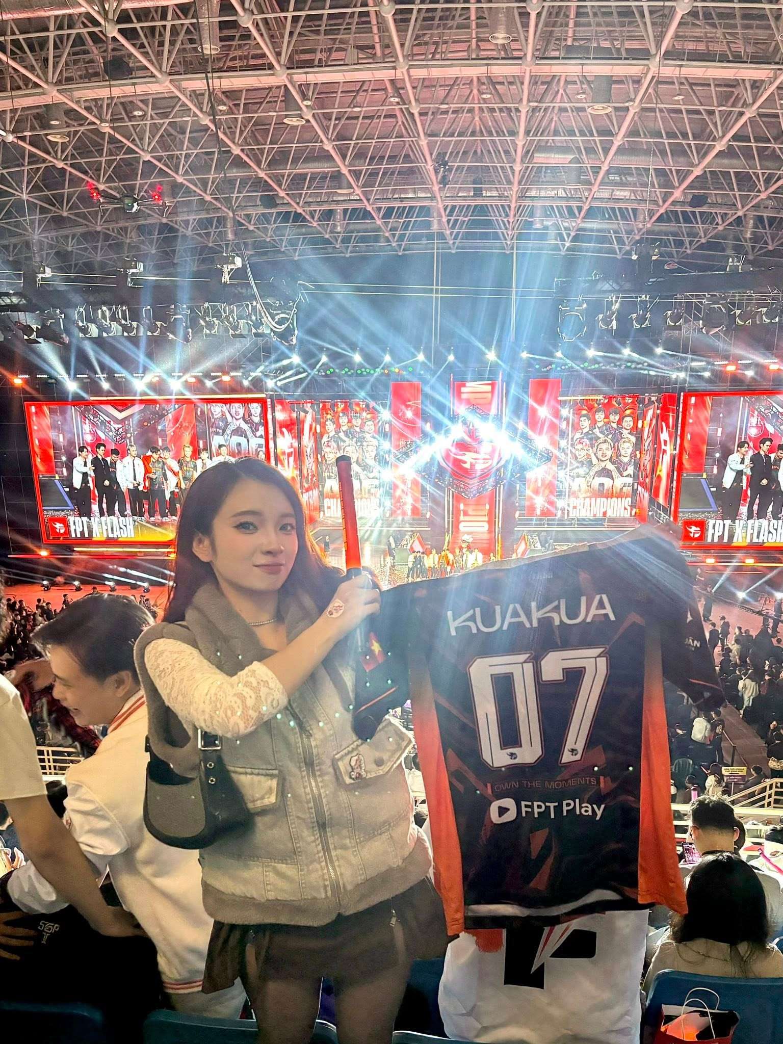 Dàn mỹ nhân đình đám đổ bộ Chung kết ĐTDV mùa Đông 2025- Ảnh 10. Dàn mỹ nhân đình đám đổ bộ Chung kết ĐTDV mùa Đông 2025- Ảnh 10.