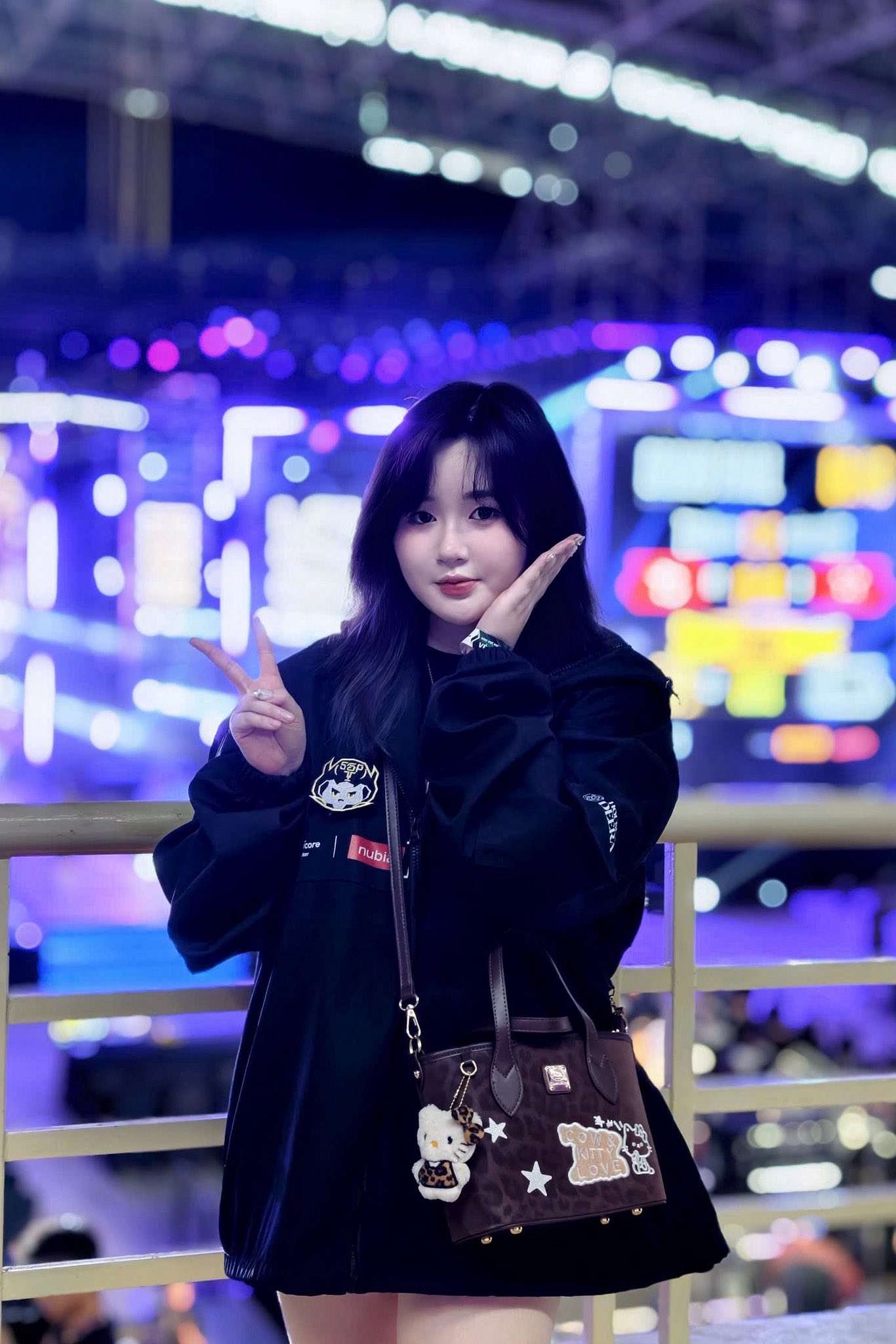 Dàn mỹ nhân đình đám đổ bộ Chung kết ĐTDV mùa Đông 2025- Ảnh 8. Dàn mỹ nhân đình đám đổ bộ Chung kết ĐTDV mùa Đông 2025- Ảnh 8.