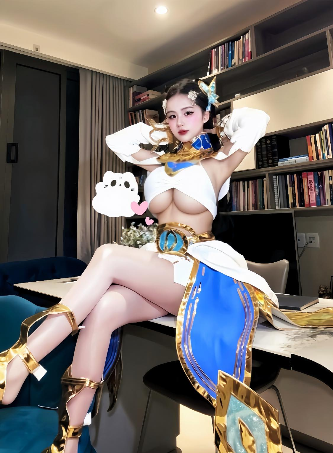 photo-1762228214271 photo-1762228214271