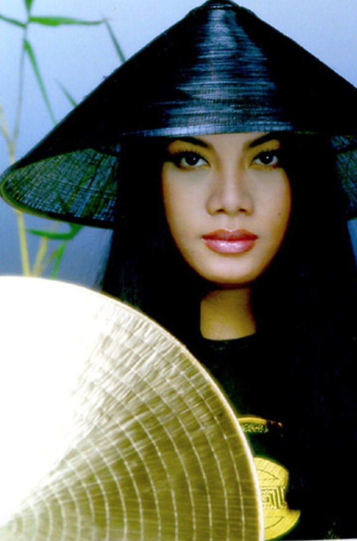 Nhan sắc thời vàng son của Trương Ngọc Ánh ở thập niên 90- Ảnh 6. Nhan sắc thời vàng son của Trương Ngọc Ánh ở thập niên 90- Ảnh 6.