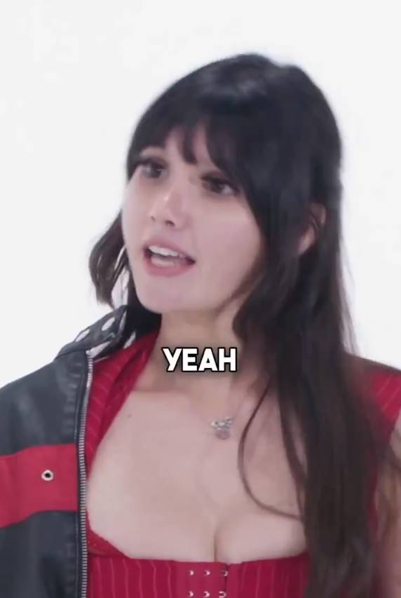 Nữ cosplayer yêu cầu bạn trai phải xem hết 1.000 tập One Piece mới đồng ý hẹn hò- Ảnh 2.