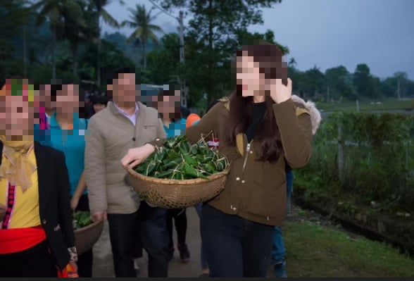 Diện đồ không phù hợp hoàn cảnh: Ranh giới mong manh giữa lòng tốt và sự phản cảm- Ảnh 8. Diện đồ không phù hợp hoàn cảnh: Ranh giới mong manh giữa lòng tốt và sự phản cảm- Ảnh 8.