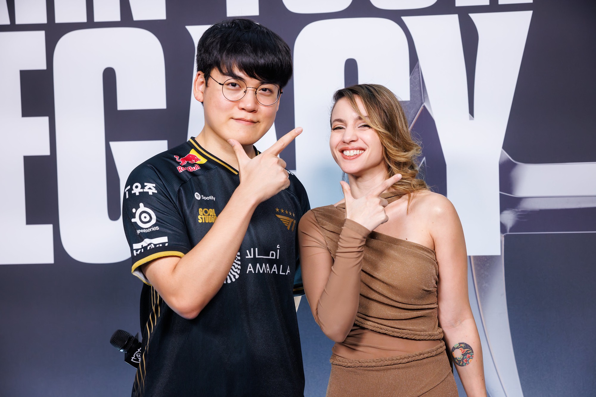 Cộng đồng phát hiện điểm chung bất ngờ giữa Gumayusi và Deokdam- Ảnh 1. Cộng đồng phát hiện điểm chung bất ngờ giữa Gumayusi và Deokdam- Ảnh 1.