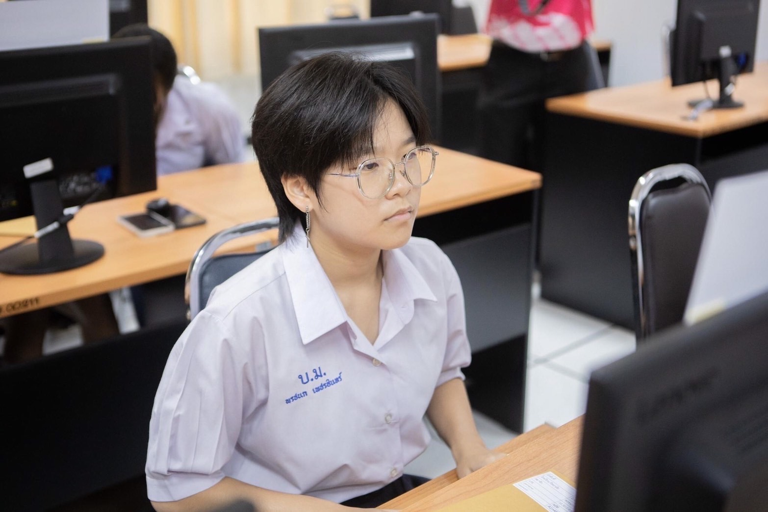 photo-1762495900820 photo-1762495900820