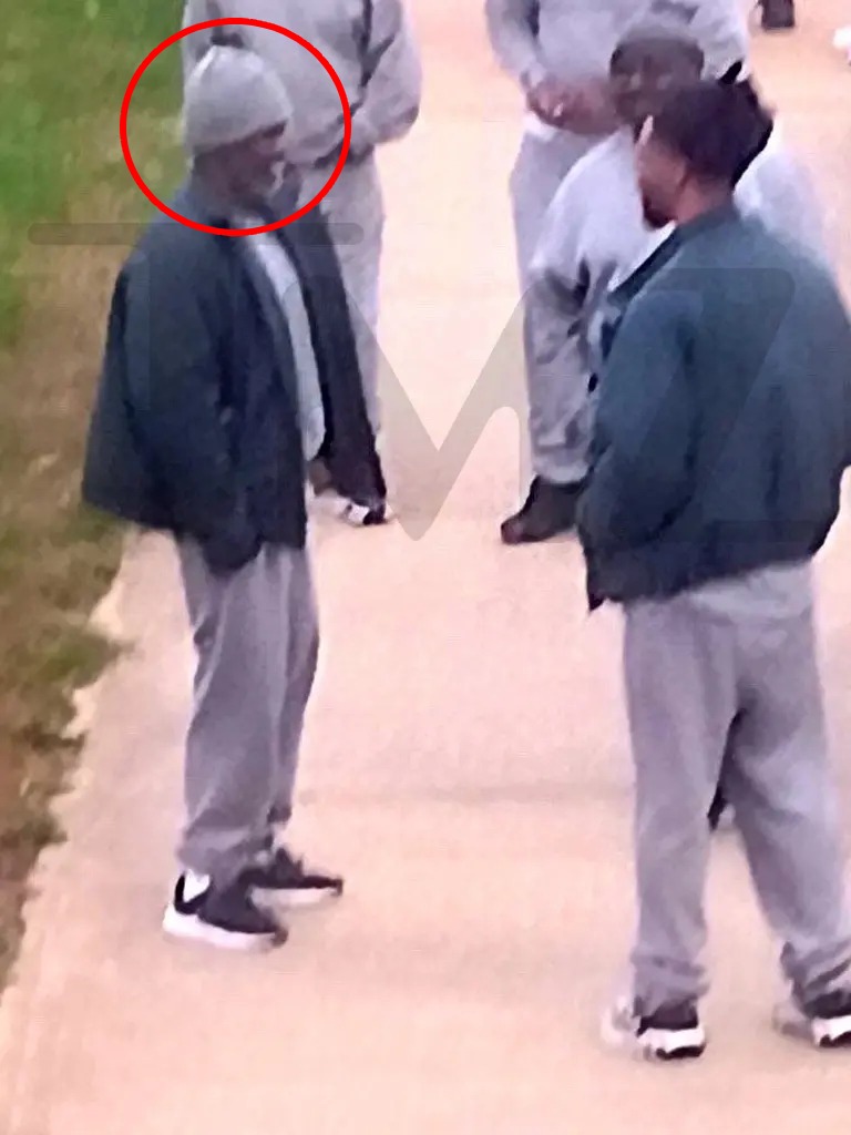 "Kẻ săn mồi tình dục" Diddy chưa chừa, bị bắt quả tang làm chuyện tày đình trong tù- Ảnh 4.