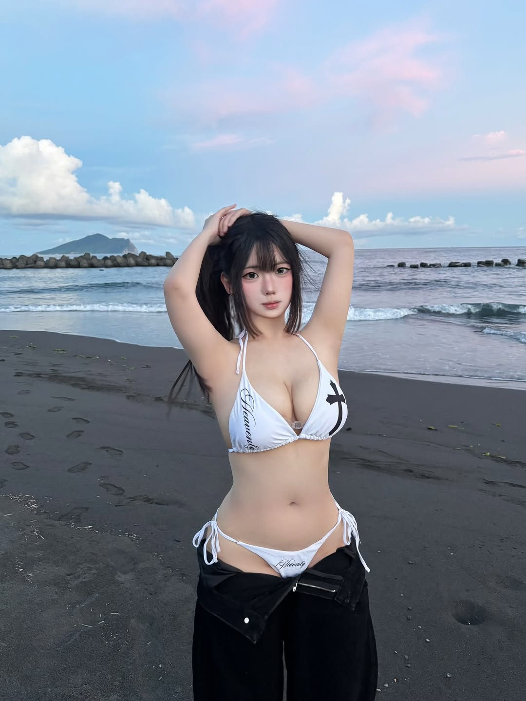 Hot girl Trung với visual trong trẻo như nắng sớm nhưng body “cực căng” lại khiến fan mất ngủ cả đêm- Ảnh 5.