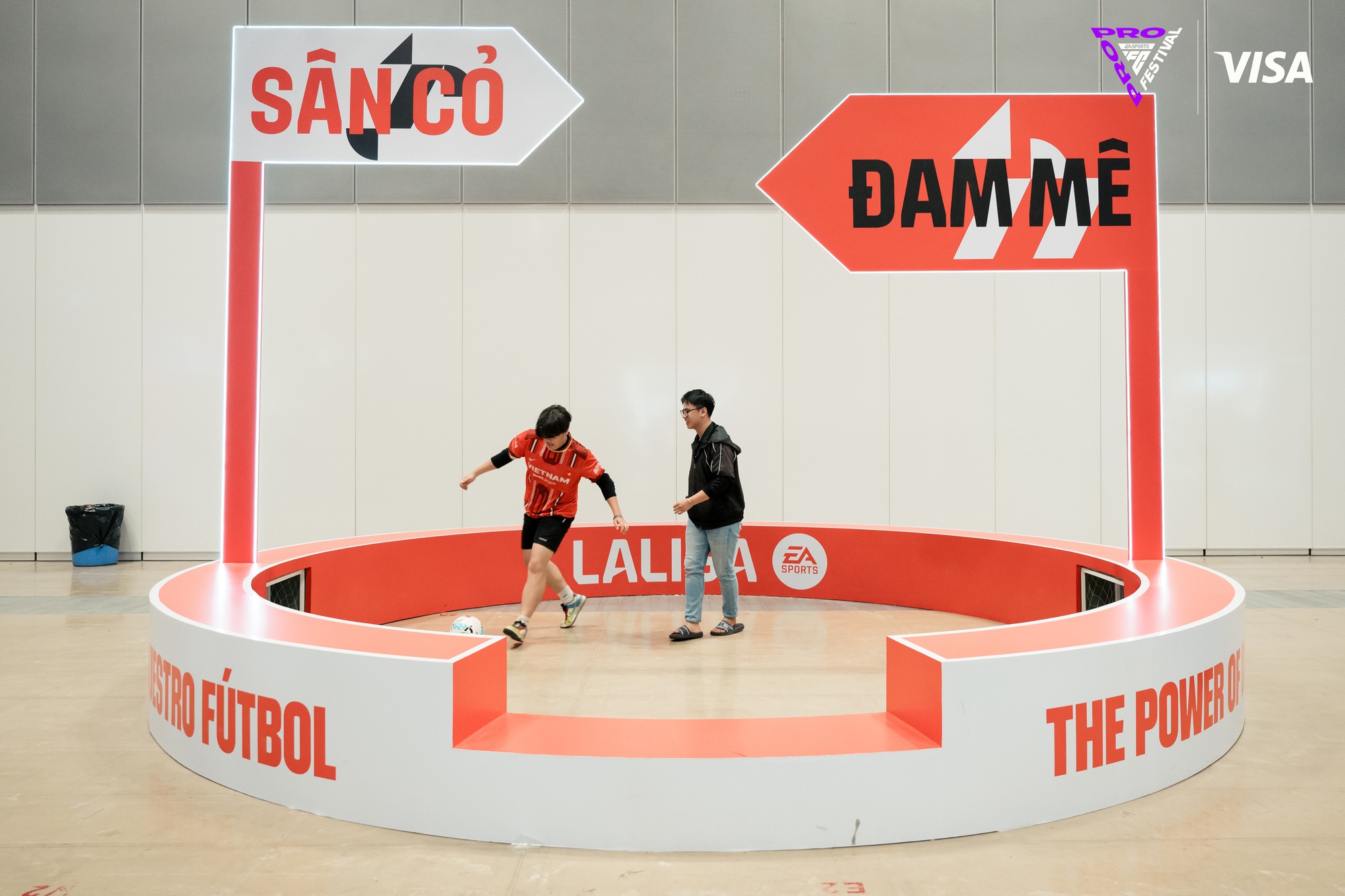 Cộng đồng bùng nổ cùng lễ hội bóng đá điện tử đỉnh cao FC Pro Festival 2025- Ảnh 4. Cộng đồng bùng nổ cùng lễ hội bóng đá điện tử đỉnh cao FC Pro Festival 2025- Ảnh 4.