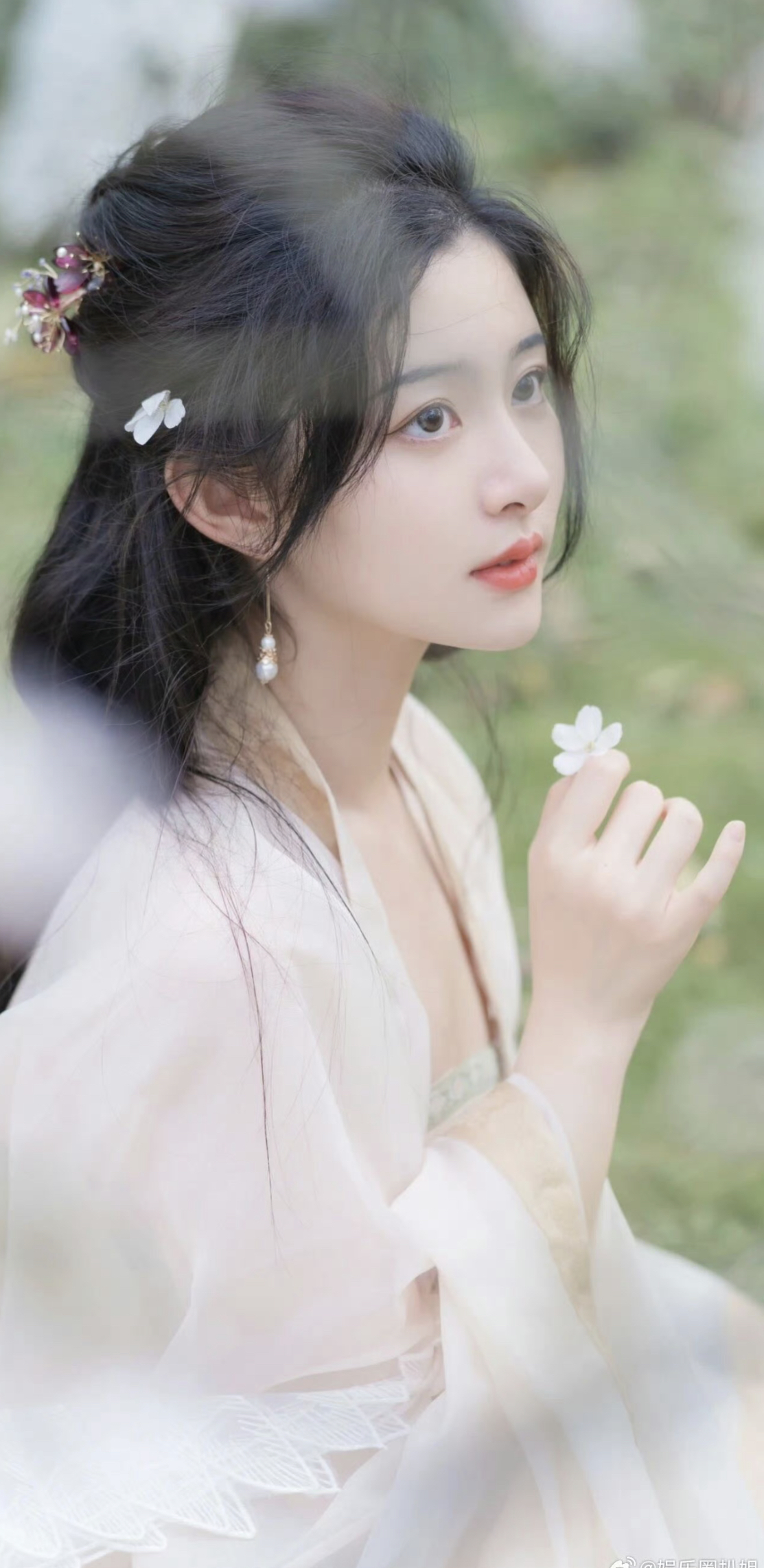 Lâu rồi mới có mỹ nhân giả trai được khen hết lời, đáng nể nhất là mặt mộc đỉnh cao- Ảnh 3. Lâu rồi mới có mỹ nhân giả trai được khen hết lời, đáng nể nhất là mặt mộc đỉnh cao- Ảnh 3.