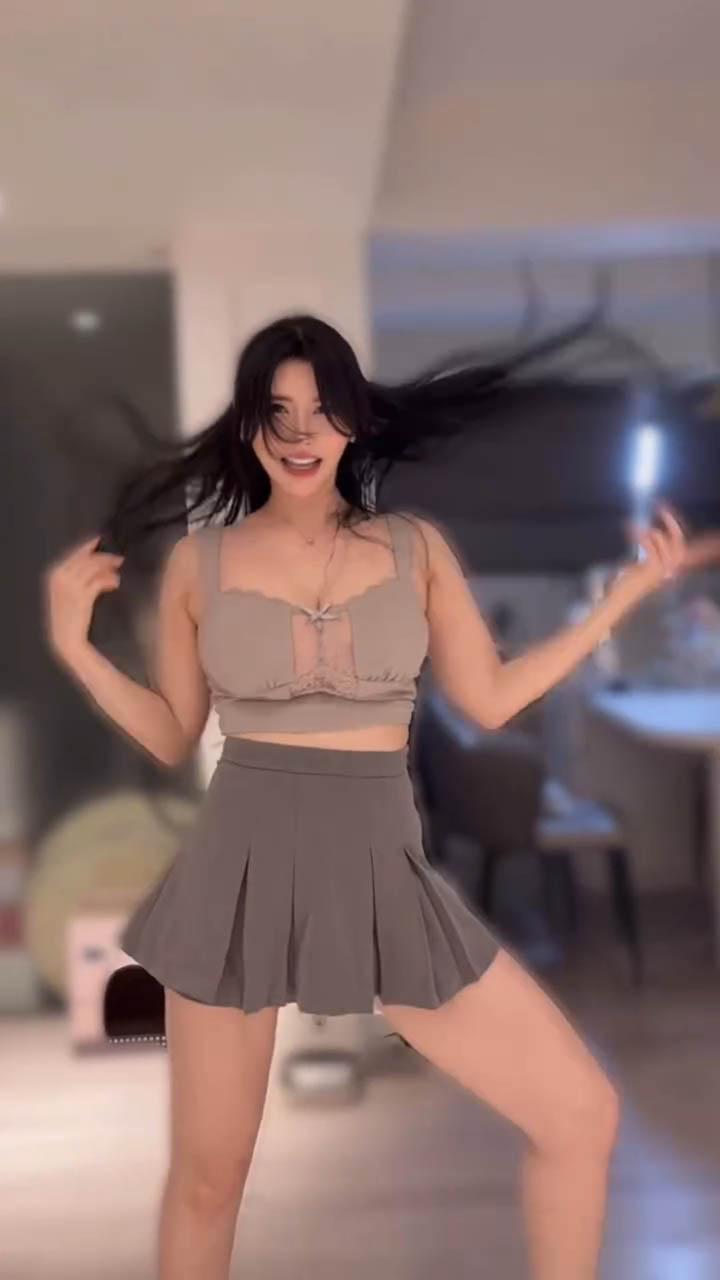 Hot girl gây bão khi nhảy cover hit Kpop- Ảnh 8.