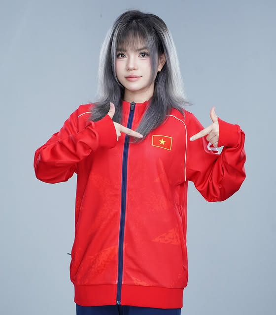 photo-1765438756985 photo-1765438756985