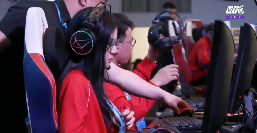 Nhan sắc của tuyển thủ Audition Việt Nam gây sốt: Con gái chơi game đỉnh vậy?- Ảnh 2. Nhan sắc của tuyển thủ Audition Việt Nam gây sốt: Con gái chơi game đỉnh vậy?- Ảnh 2.