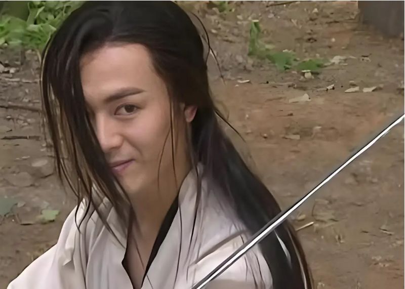 Cao thủ của Kim Dung: Không tự cung vẫn luyện thành Quỳ Hoa Bảo Điển, vô địch thiên hạ nhưng bị xóa sổ- Ảnh 2. Cao thủ của Kim Dung: Không tự cung vẫn luyện thành Quỳ Hoa Bảo Điển, vô địch thiên hạ nhưng bị xóa sổ- Ảnh 2.