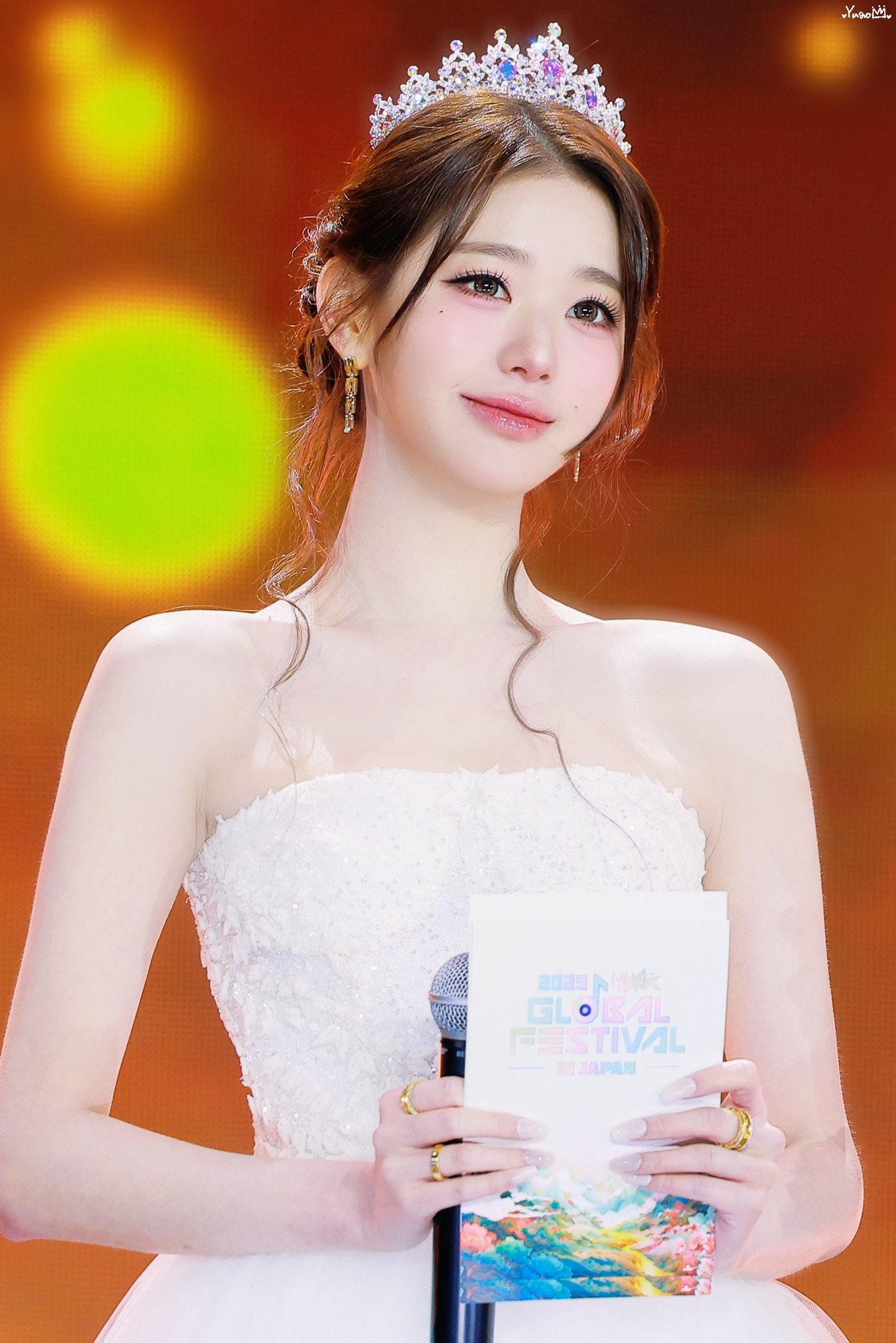 Jang Won Young chỉ nháy mắt cũng khiến triệu người muốn theo đuổi- Ảnh 3.