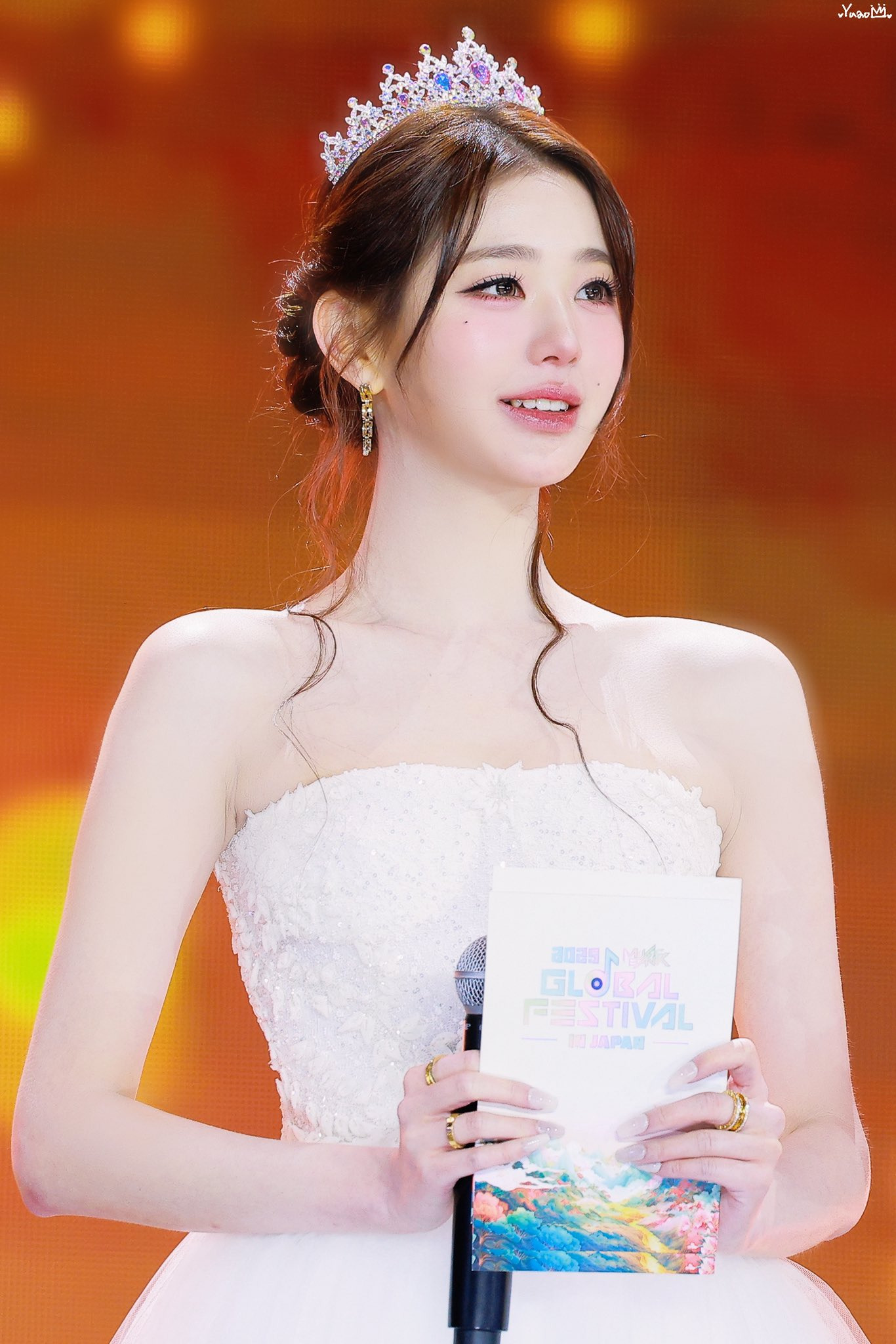 Jang Won Young chỉ nháy mắt cũng khiến triệu người muốn theo đuổi- Ảnh 4.