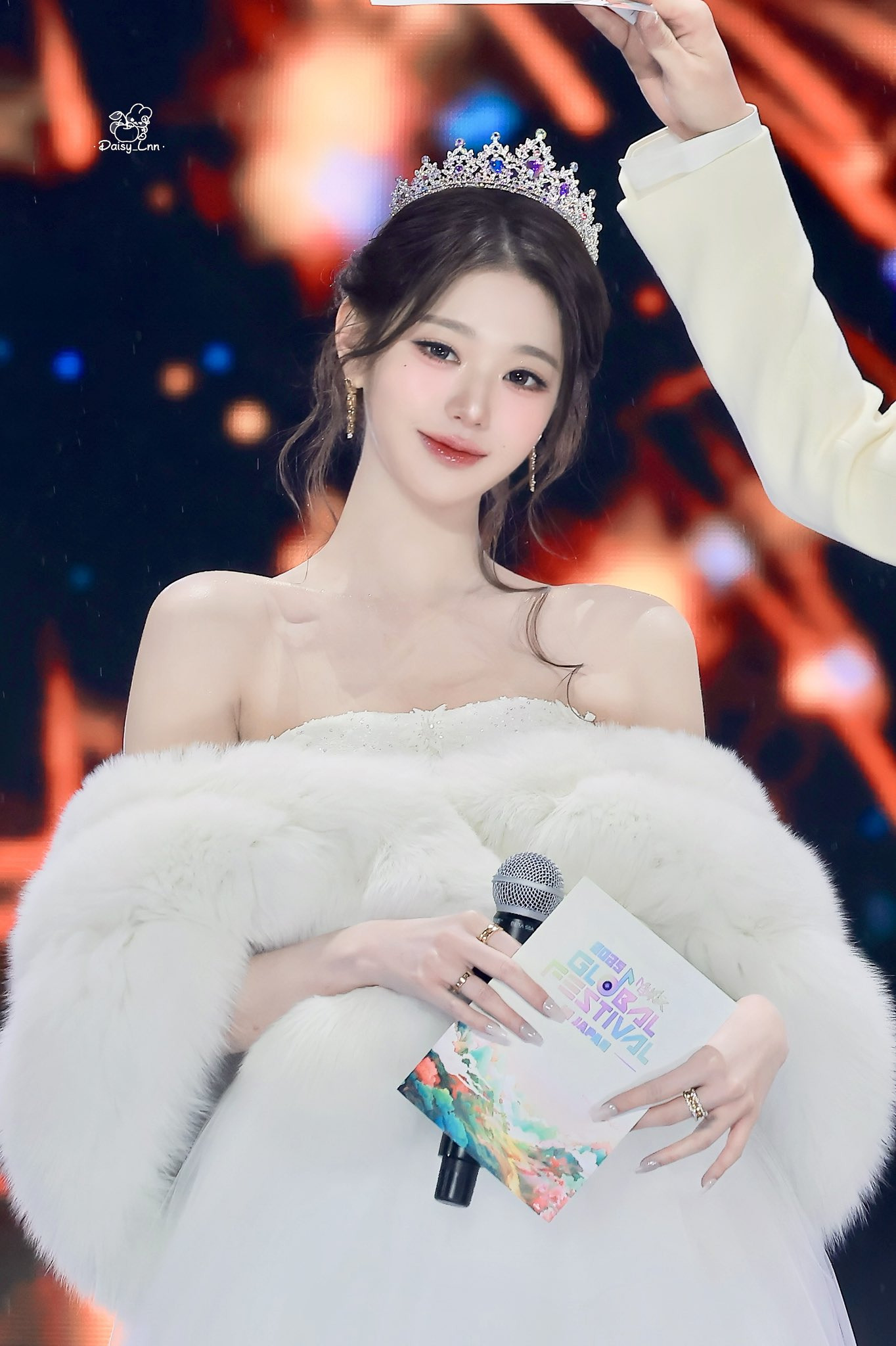 Jang Won Young chỉ nháy mắt cũng khiến triệu người muốn theo đuổi- Ảnh 5.