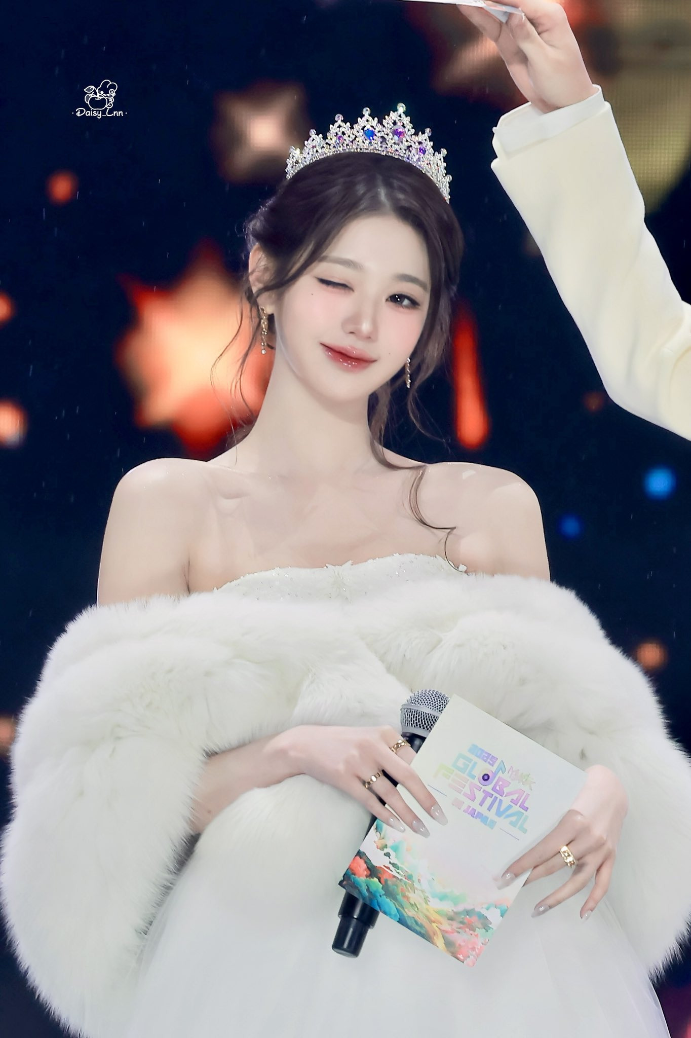 Jang Won Young chỉ nháy mắt cũng khiến triệu người muốn theo đuổi- Ảnh 6.