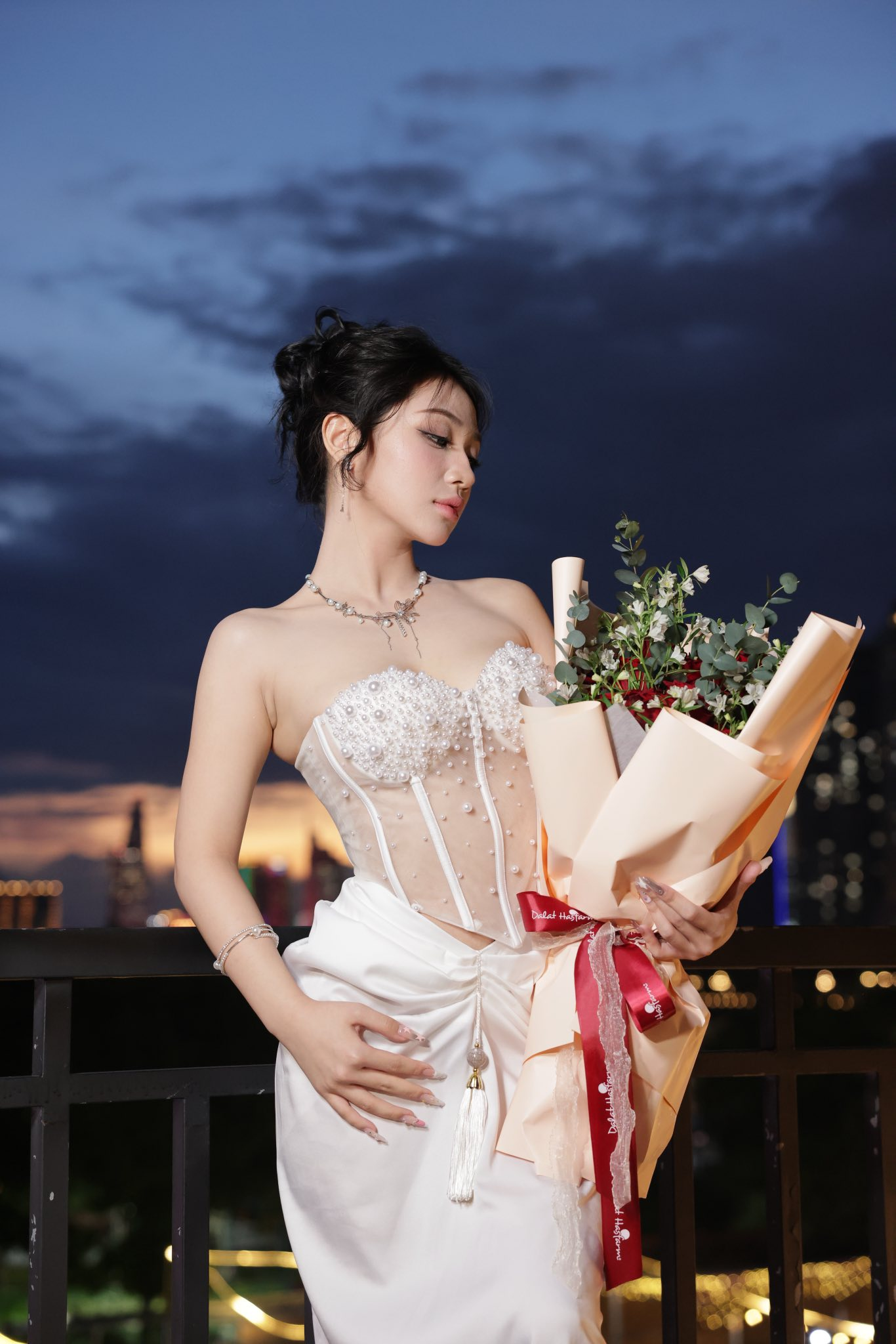 Trần Hà Linh đu trend “tàng hình”, hút hơn 2,5 triệu view với tốc độ thần sầu