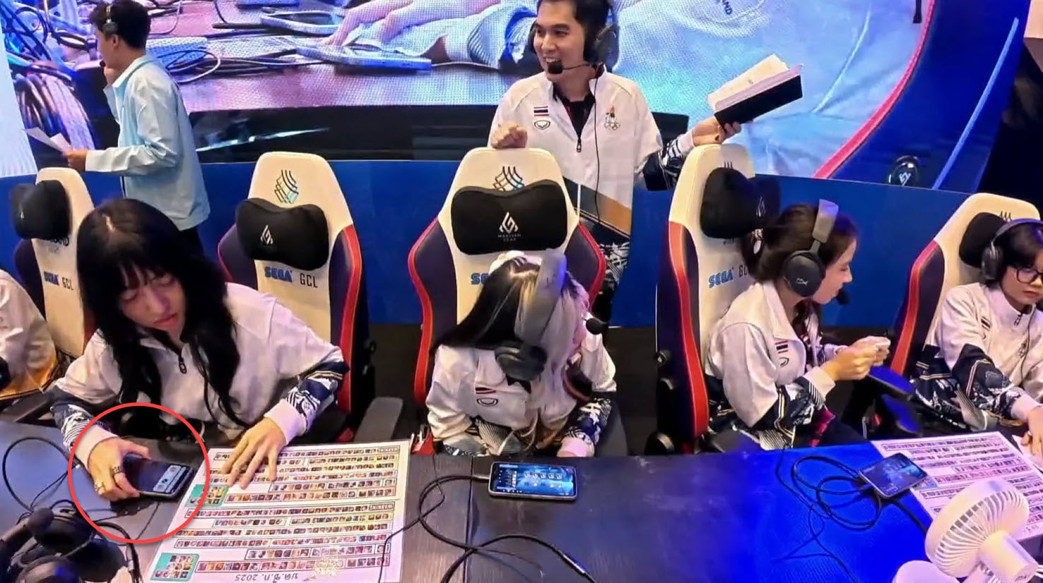 Chính thức: Hot girl eSports Thái Lan bị cấm thi đấu trọn đời - cú “one-shot” khép lại drama gian lận chấn động SEA Games- Ảnh 1.