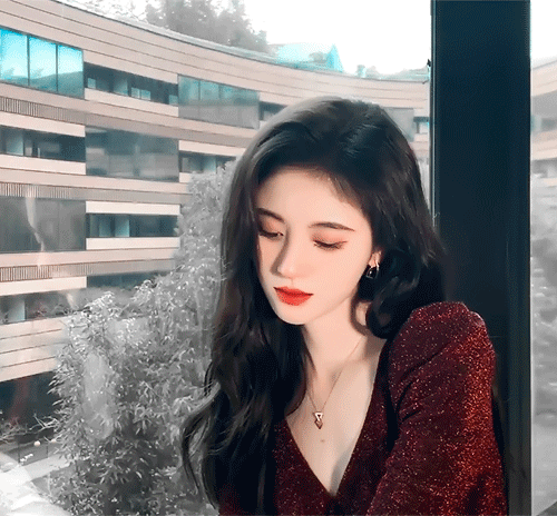 Cúc Tịnh Y thu nhập hơn 500 tỷ cũng chỉ là muỗi với các đại gia showbiz khét tiếng này- Ảnh 1. Cúc Tịnh Y thu nhập hơn 500 tỷ cũng chỉ là muỗi với các đại gia showbiz khét tiếng này- Ảnh 1.