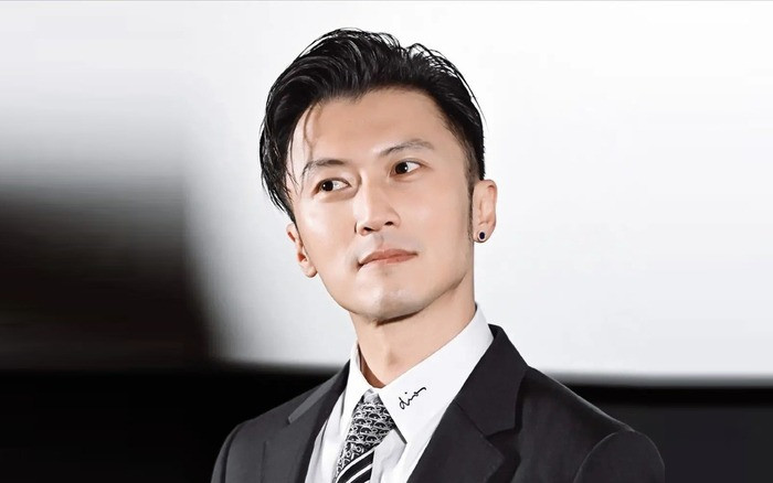 Cúc Tịnh Y thu nhập hơn 500 tỷ cũng chỉ là muỗi với các đại gia showbiz khét tiếng này- Ảnh 2. Cúc Tịnh Y thu nhập hơn 500 tỷ cũng chỉ là muỗi với các đại gia showbiz khét tiếng này- Ảnh 2.