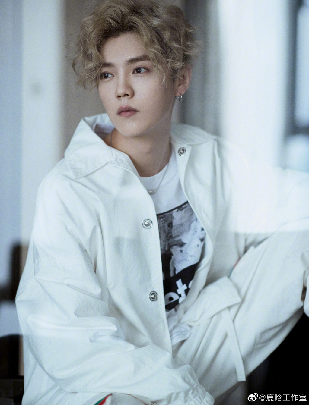 Cúc Tịnh Y thu nhập hơn 500 tỷ cũng chỉ là muỗi với các đại gia showbiz khét tiếng này- Ảnh 5. Cúc Tịnh Y thu nhập hơn 500 tỷ cũng chỉ là muỗi với các đại gia showbiz khét tiếng này- Ảnh 5.