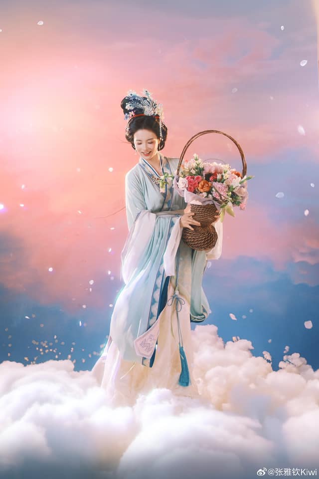 Lần đầu có mỹ nhân “mặt như mâm bạc” lại được khen nức nở: Visual tuyệt tác hội họa, không thể đẹp hơn được nữa- Ảnh 9. Lần đầu có mỹ nhân “mặt như mâm bạc” lại được khen nức nở: Visual tuyệt tác hội họa, không thể đẹp hơn được nữa- Ảnh 9.