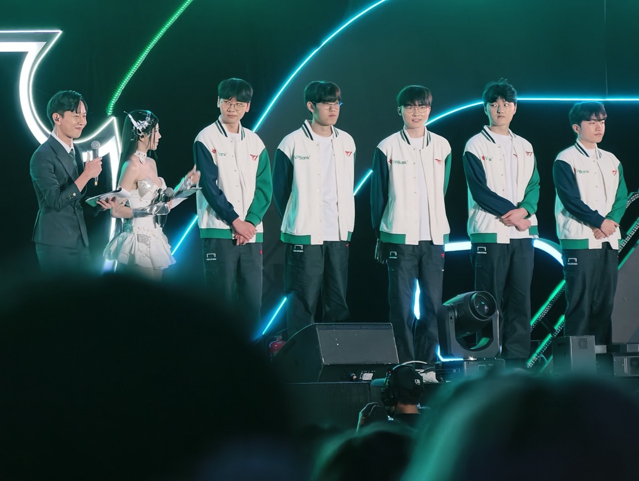 DRX "mở màn" LCK Roadshow tại Việt Nam có thể khiến loạt top team cũng phải "hành động"- Ảnh 2.