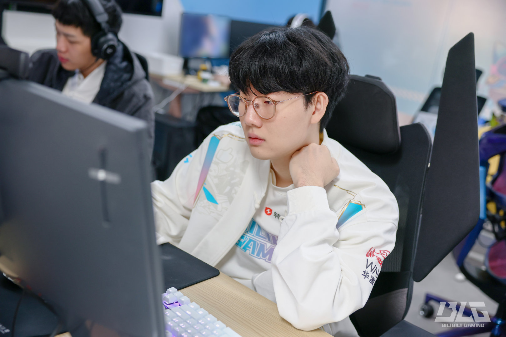 Cựu HLV RNG bất ngờ phát biểu tiêu cực về Viper sau loạt trận ra mắt LPL- Ảnh 1.