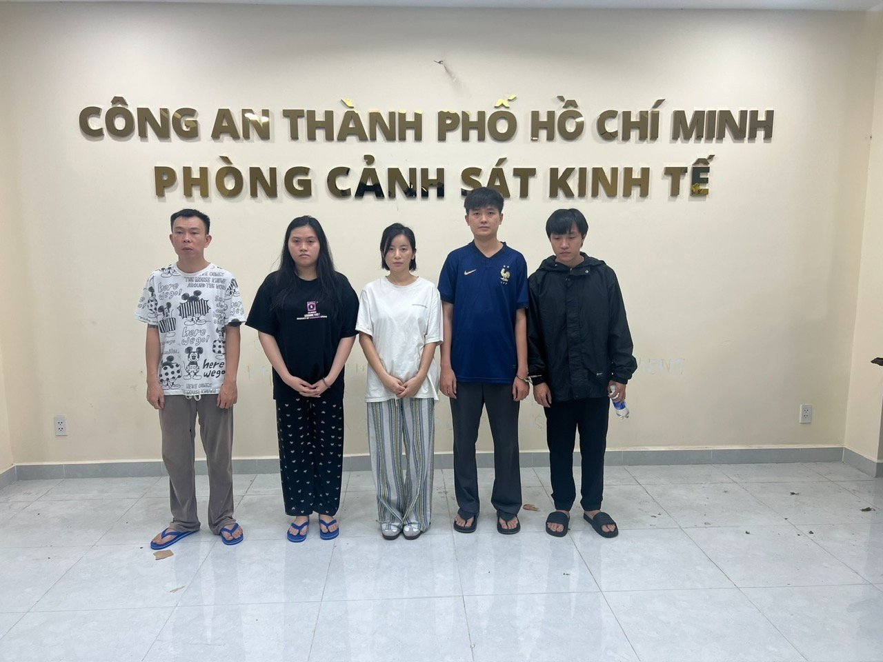 Hàng loạt doanh nhân bị bắt, 2 "chiến thần" lãnh án tù và những idol mạng vướng vòng lao lý năm 2025- Ảnh 6.