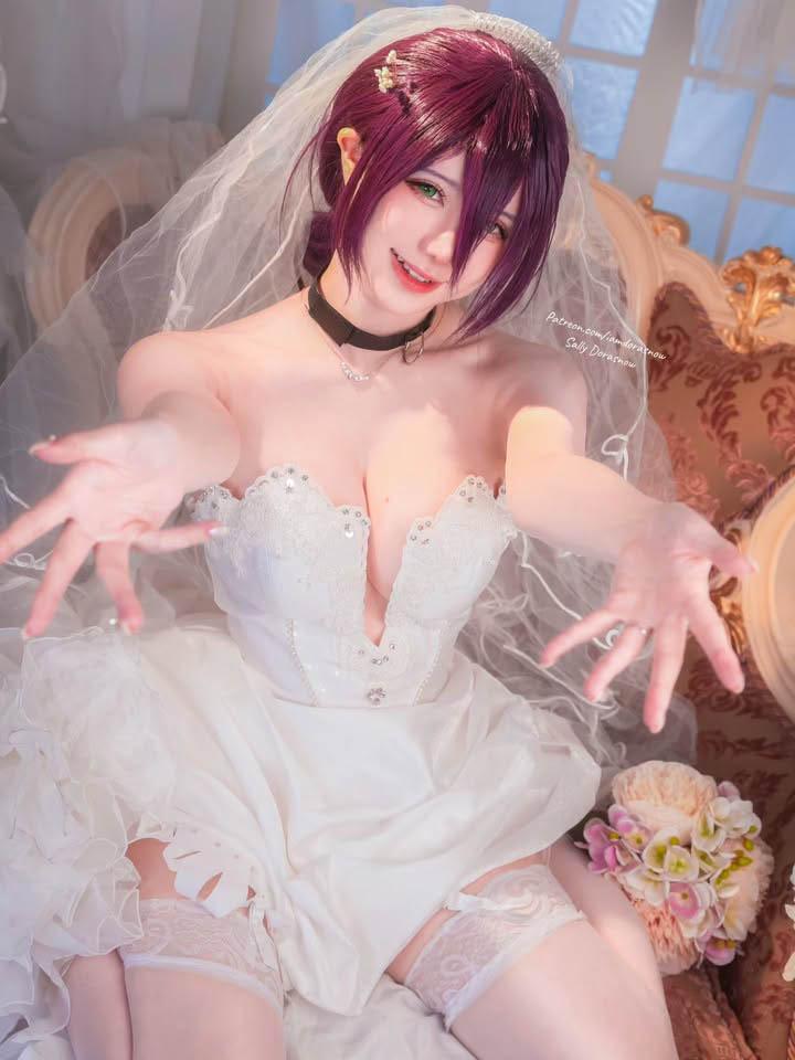 Thấy fan yêu cầu quá nhiều, hot girl hóa thân thành “best waifu” Reze trong bộ váy cưới gợi cảm- Ảnh 10.