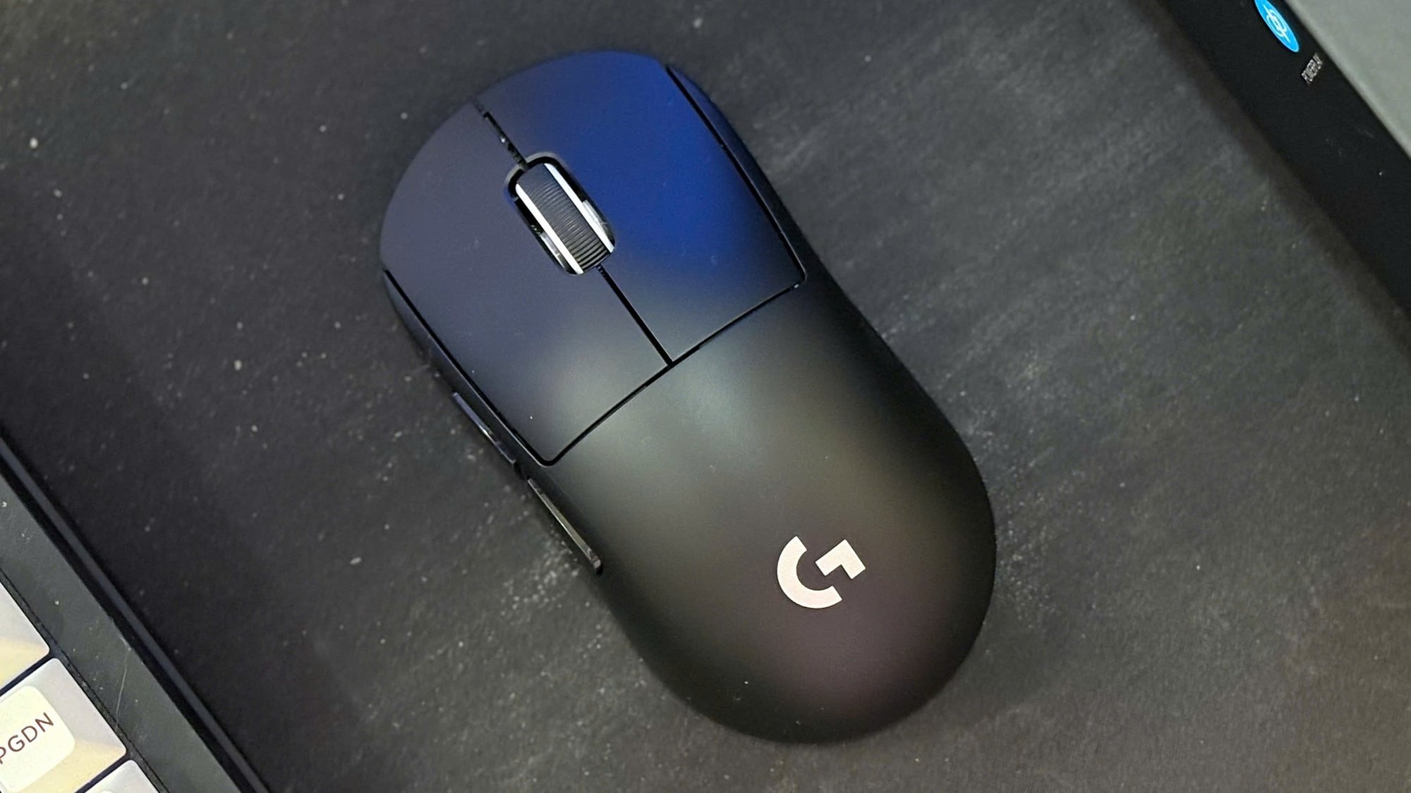 Logitech Pro X Superlight 2C – chuột gaming “siêu phẩm” mà anh em game thủ không thể bỏ lỡ trong dịp cuối năm- Ảnh 8. Logitech Pro X Superlight 2C – chuột gaming “siêu phẩm” mà anh em game thủ không thể bỏ lỡ trong dịp cuối năm- Ảnh 8.