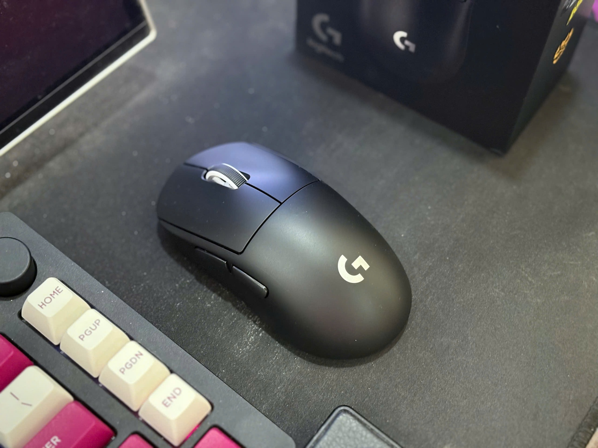 Logitech Pro X Superlight 2C – chuột gaming “siêu phẩm” mà anh em game thủ không thể bỏ lỡ trong dịp cuối năm- Ảnh 5. Logitech Pro X Superlight 2C – chuột gaming “siêu phẩm” mà anh em game thủ không thể bỏ lỡ trong dịp cuối năm- Ảnh 5.