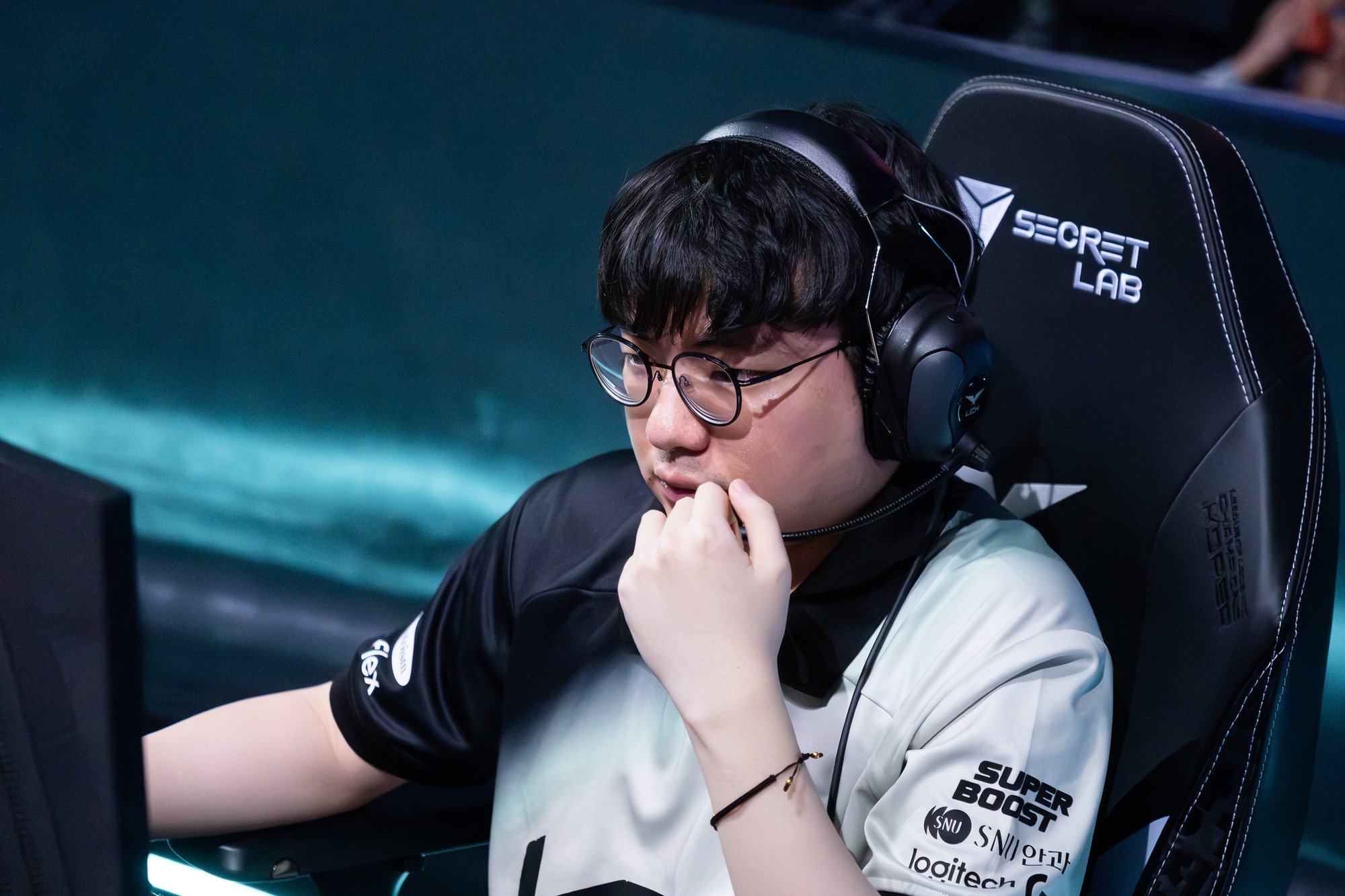 Một cựu vương CKTG chính thức thất nghiệp, xác định luôn tương lai buồn- Ảnh 3.