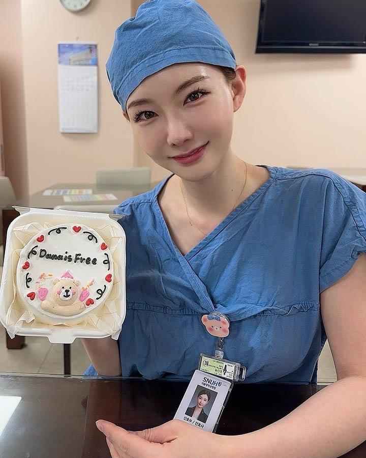 Bỏ nghề y tá, hot girl đi làm võ sĩ khiến fan ngơ ngác vì thân hình nóng bỏng- Ảnh 2.