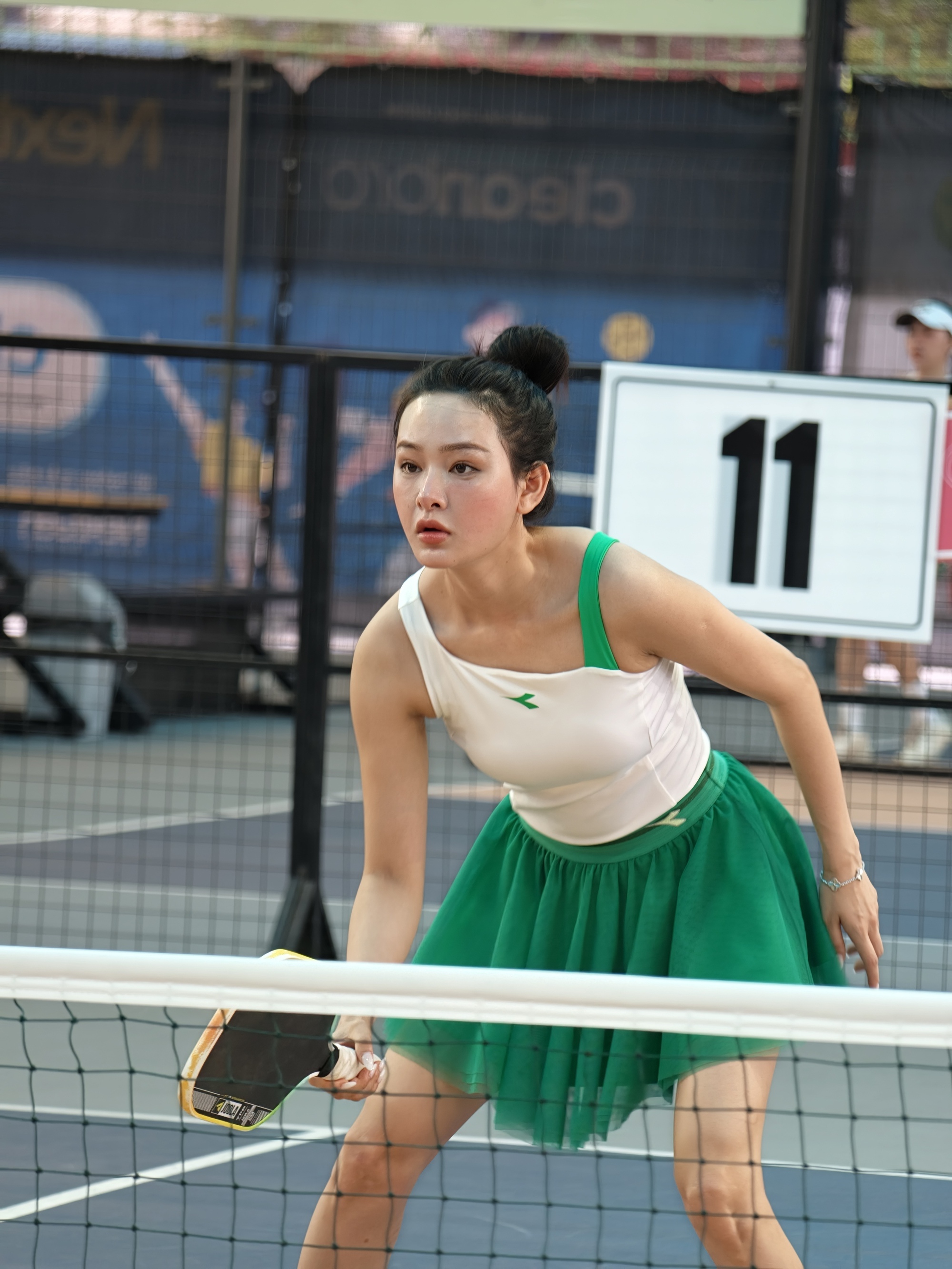 Hiền Hồ gây chú ý với visual hiện tại trên sân pickleball, hình ảnh "búp bê" yếu đuối ngày nào đã trôi vào dĩ vãng?- Ảnh 3. Hiền Hồ gây chú ý với visual hiện tại trên sân pickleball, hình ảnh "búp bê" yếu đuối ngày nào đã trôi vào dĩ vãng?- Ảnh 3.