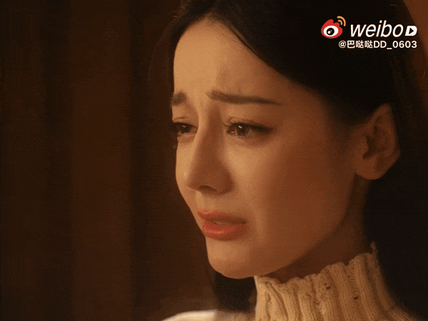 Nhìn cặp lông mày của Địch Lệ Nhiệt Ba mà thấy xấu hổ vô cùng- Ảnh 3.