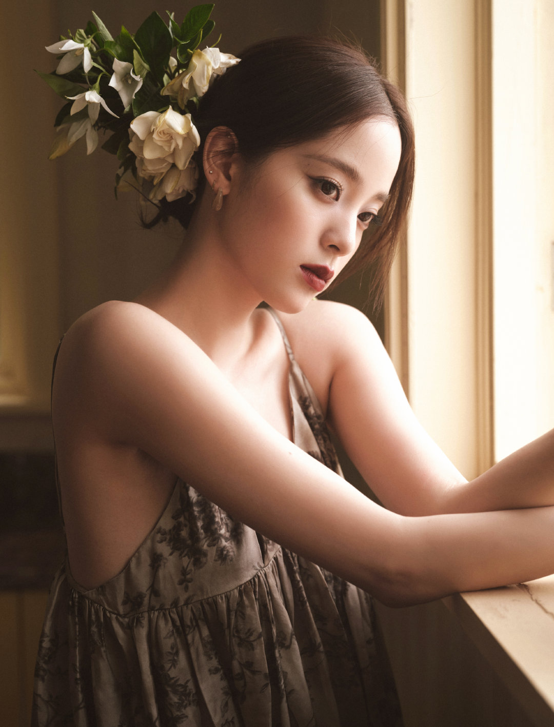 Nếu nhan sắc là cuộc chiến thì mỹ nhân này thắng ngay từ lúc xuất hiện: Visual đẹp sang đến từng chân tơ kẽ tóc- Ảnh 7. Nếu nhan sắc là cuộc chiến thì mỹ nhân này thắng ngay từ lúc xuất hiện: Visual đẹp sang đến từng chân tơ kẽ tóc- Ảnh 7.