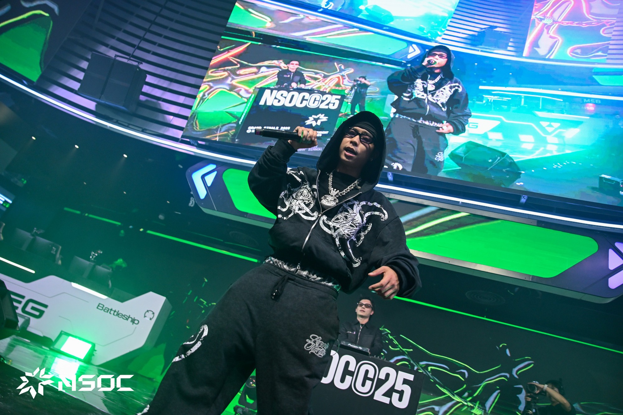 Exploding the NSOC 2025 National Final at the OEG Stadium eSports entertainment complex - Photo 9.