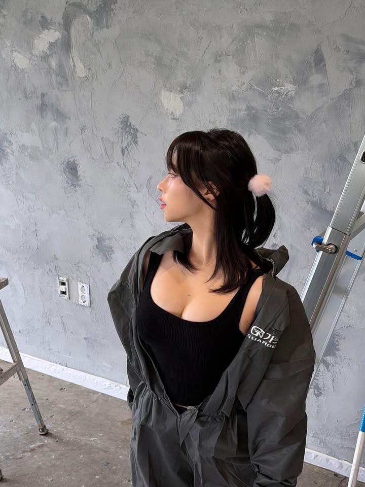 Hot girl trong game hẹn hò khoe dáng bốc lửa khiến nhiều fan sốt ruột đợi ngày ra mắt- Ảnh 6. Hot girl trong game hẹn hò khoe dáng bốc lửa khiến nhiều fan sốt ruột đợi ngày ra mắt- Ảnh 6.