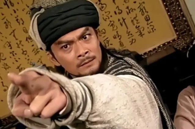 Võ công của Nam Mộ Dung có thực sự ngang cơ Kiều Phong: Câu trả lời được hé lộ từ cái chết của người cha- Ảnh 4. Võ công của Nam Mộ Dung có thực sự ngang cơ Kiều Phong: Câu trả lời được hé lộ từ cái chết của người cha- Ảnh 4.