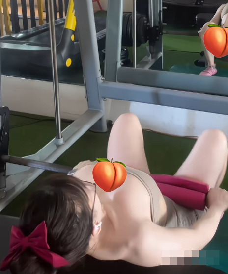 Làn sóng tranh cãi: Hot girl phòng gym Làn sóng tranh cãi: Hot girl phòng gym