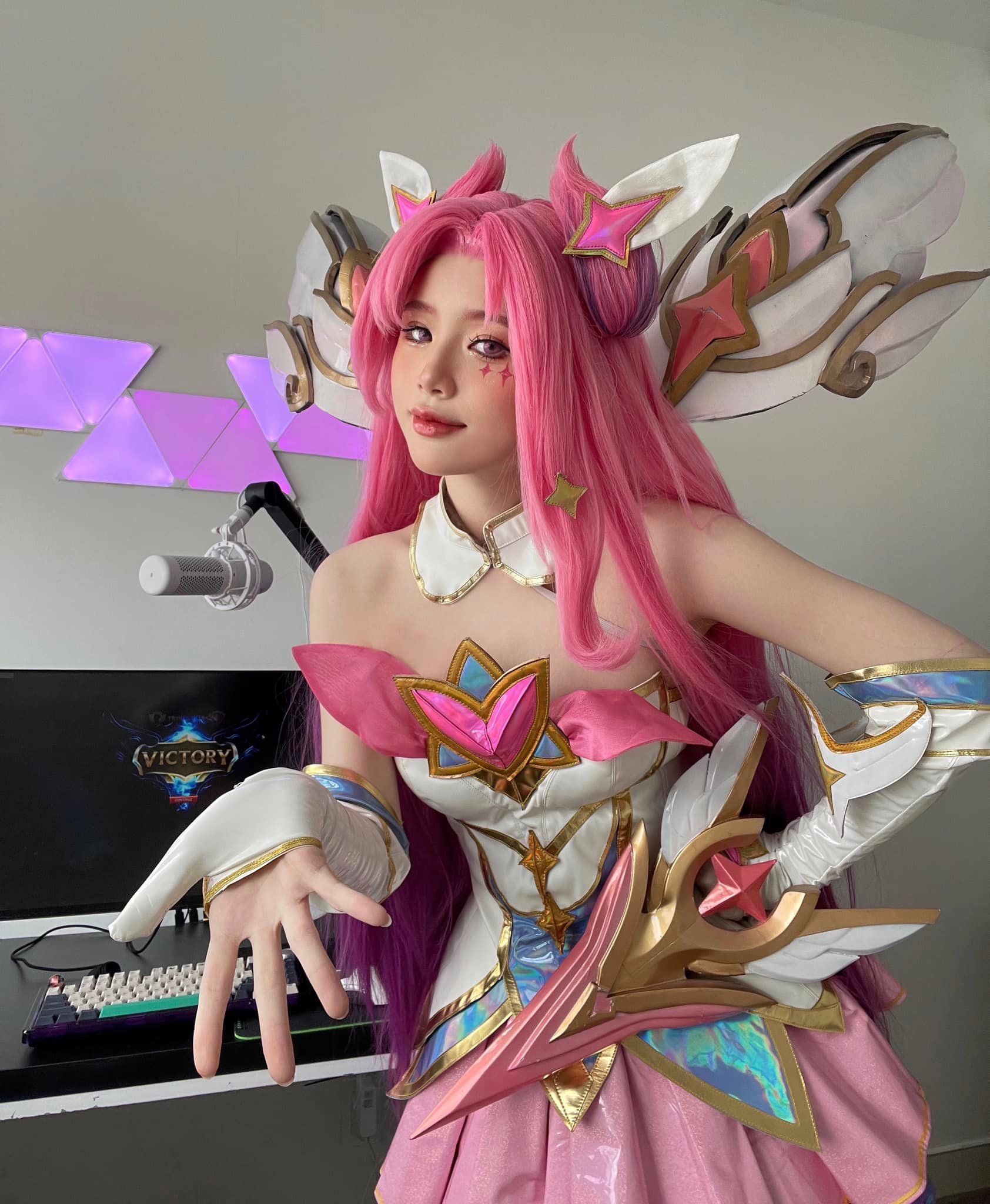 Nữ streamer nhà giàu bất ngờ chia sẻ tình trạng bất ổn- Ảnh 7. Nữ streamer nhà giàu bất ngờ chia sẻ tình trạng bất ổn- Ảnh 7.